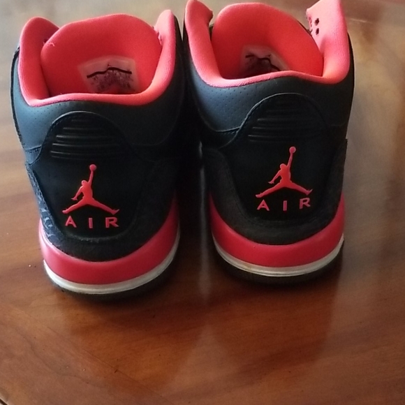 COPY - JORDANS 3S - Picture 4 of 6
